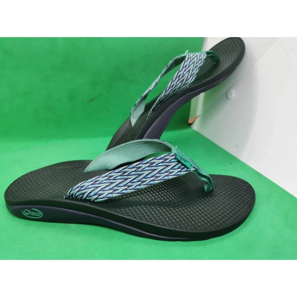 Chaco Thong Sandals Womens Size 8 Slip On Nylon Strap Recreational Beach Slipper